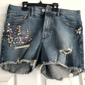 Express jeweled high rise shores